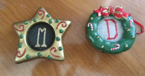 picture frame ornaments with monograms