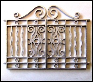 metall dollhouse gate from eBay