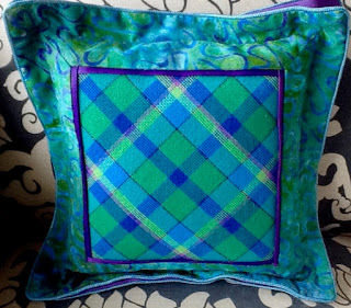 Stitching a Diagonal Plaid or Argyle – Nuts about Needlepoint